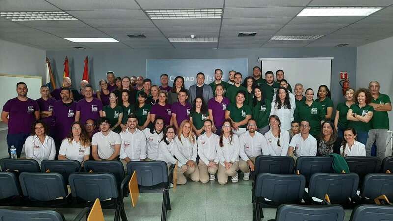 Foto de familia de los PFAE Uniones, Dominó 2.0 y Paraje (Foto TA)